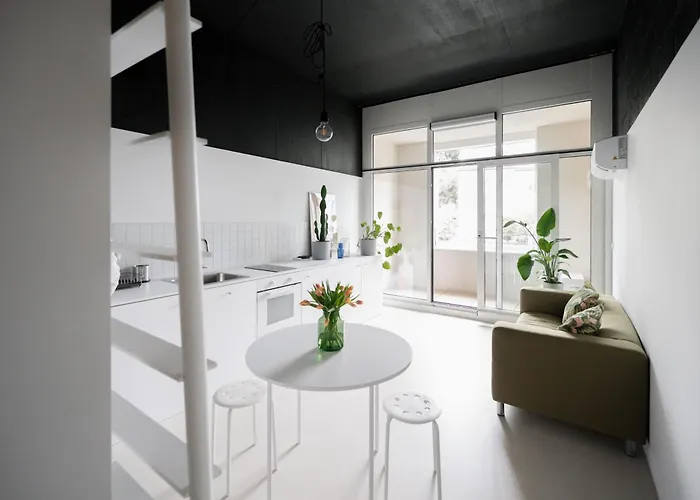 Appartement Stylish With A View Of Blue Church