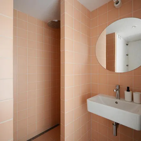 Stylish With A View Of Blue Church Lejlighed