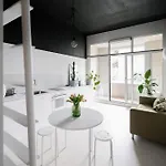 Apartman Stylish With A View Of Blue Church